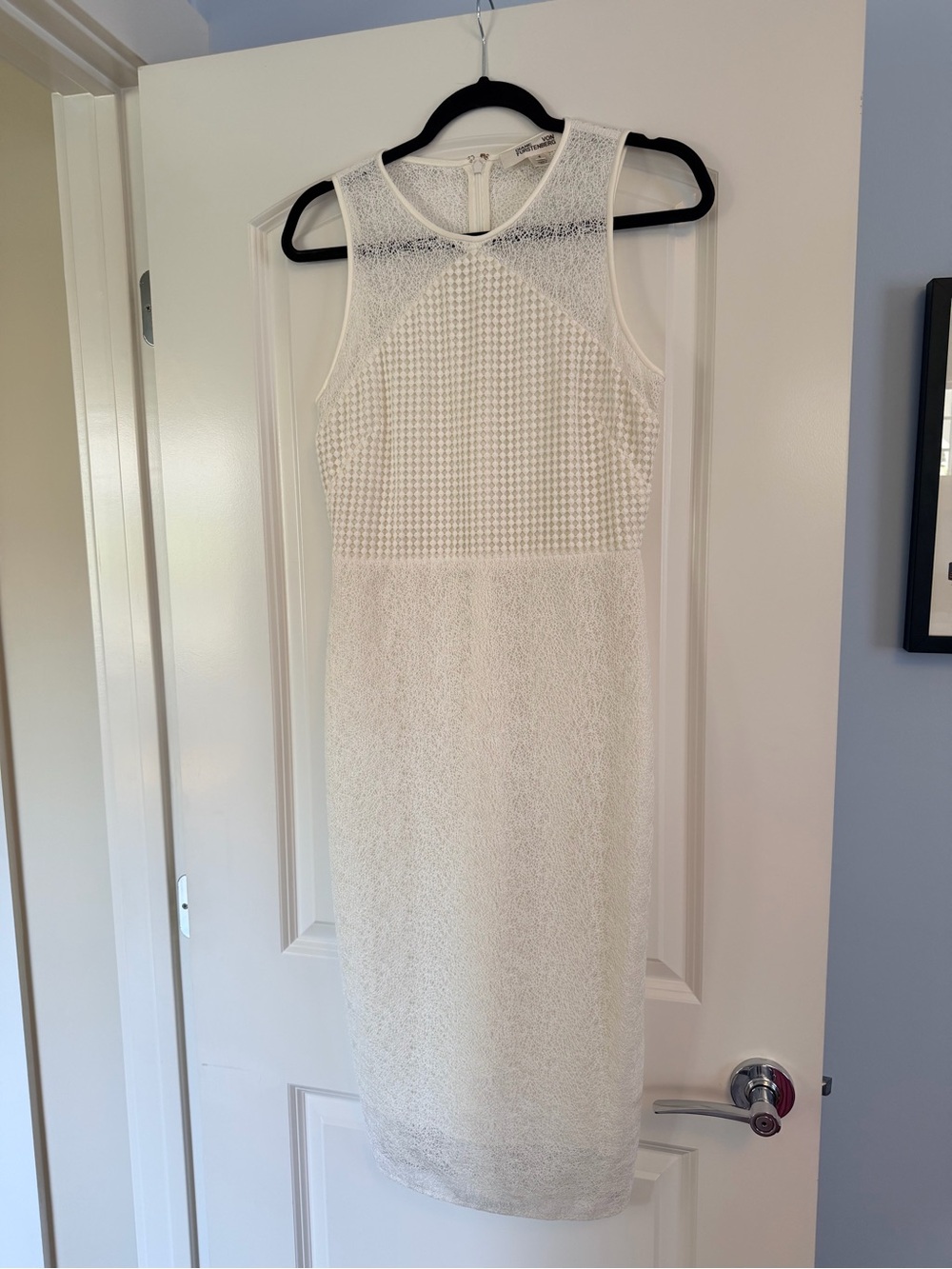 Sleeveless White Textured Midi Dress